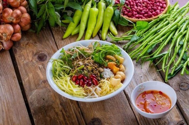 10 Quán Cơm Hến Ngon Nổi Tiếng Tại Đà Nẵng