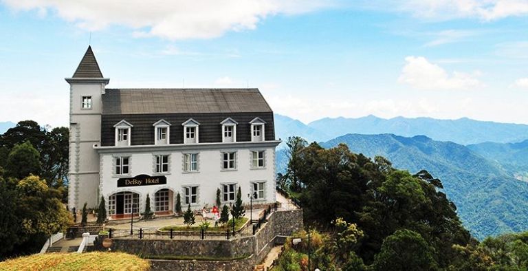 Đến với Debay, bạn sẽ có một không gian yên tĩnh, tách rời với những lễ hội ồn ào, náo nhiệt ngoài kia