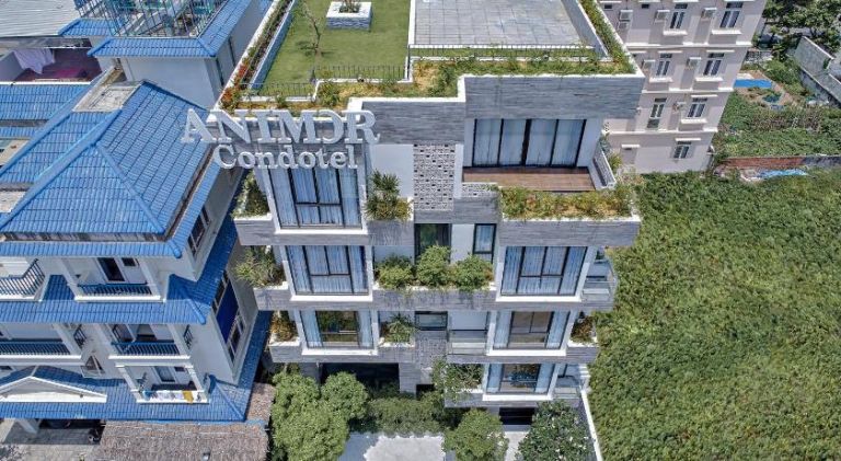 Từ Animor Homestay Đà Nẵng, bạn có thể ngắm cảnh biển Mỹ Khê trong tầm mắt