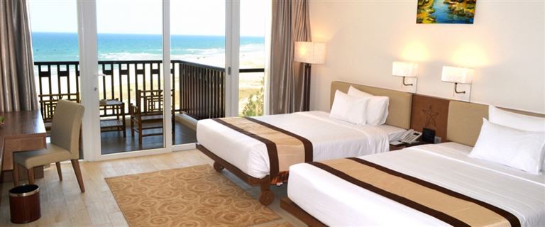 Phòng Premium Deluxe được thiết kế nhẹ nhàng, không gian mở hòa hợp gần gũi với thiên nhiên. 